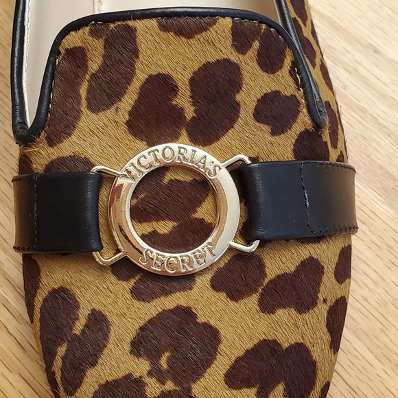 Victoria's Secret Leopard Flats Size 7.5B - Picture 14 of 16